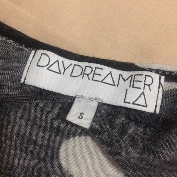 ✅FREE✅ Daydreamer LA UO polkadot fitted crop top S - Picture 5 of 7